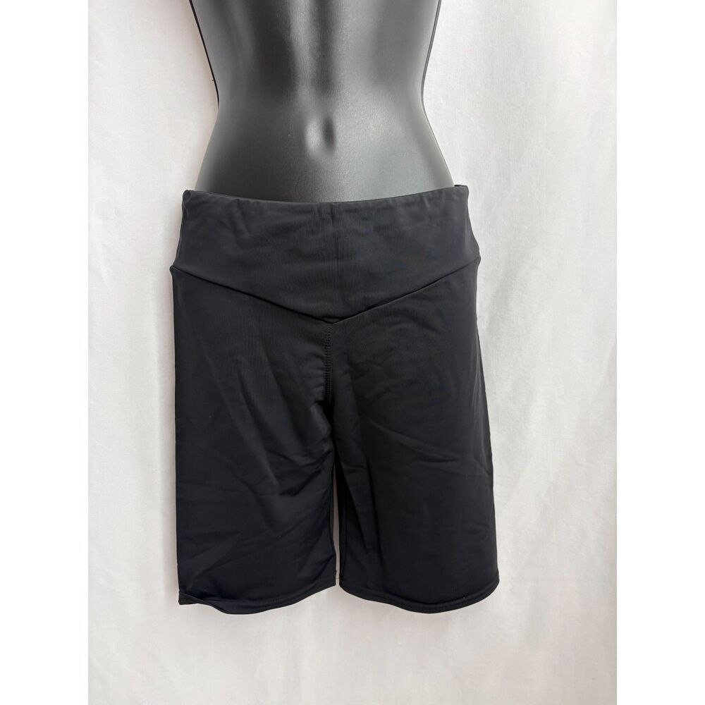 Black Biker Shorts Booty Shaping Size S/M Classic Gym Yoga Sports Mid Rise